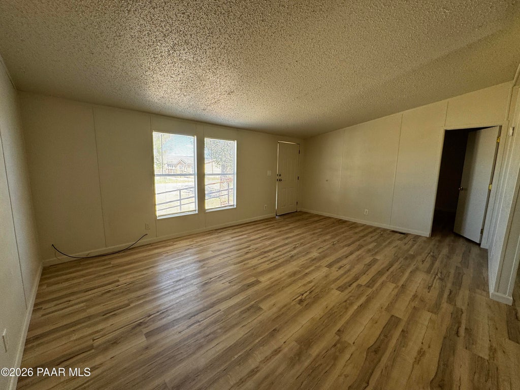 Photo of 385 W Granada Drive, Paulden, AZ 86334 (MLS # 1085995)