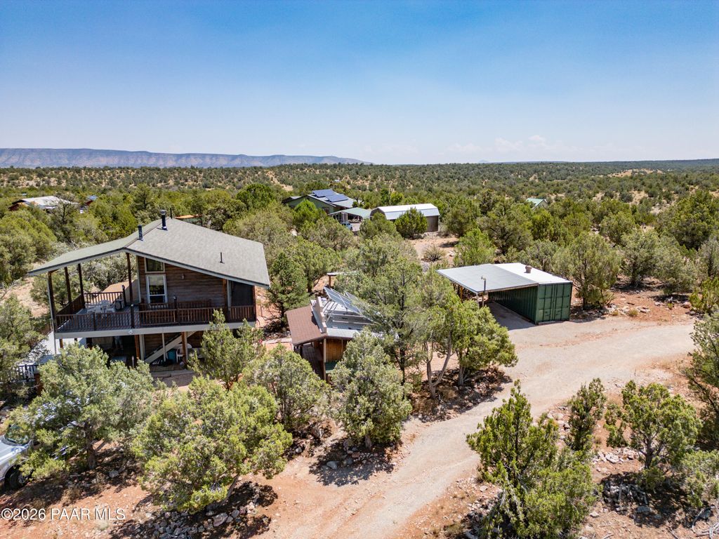 Photo of 33744 W Gallina Road, Seligman, AZ 86337 (MLS # 1081108)