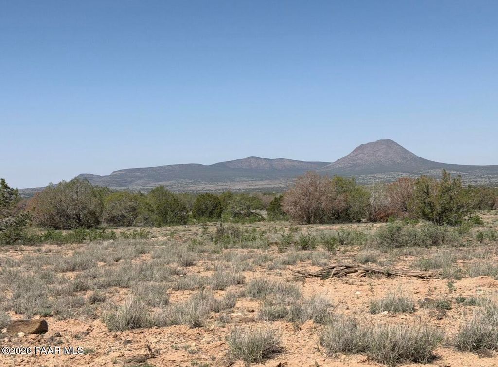 Photo of 26 Prairie Dog Road, Ash Fork, AZ 86320 (MLS # 1080969)