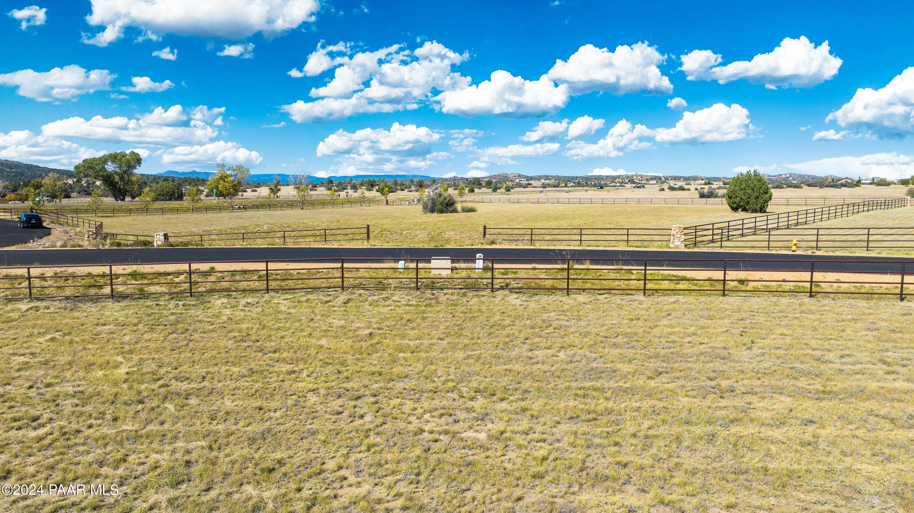 9875 N Equine Road