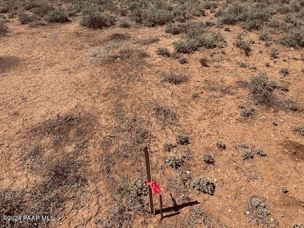 Photo of 28551 W Hondo Road, Seligman, AZ 86337 (MLS # 1081202)