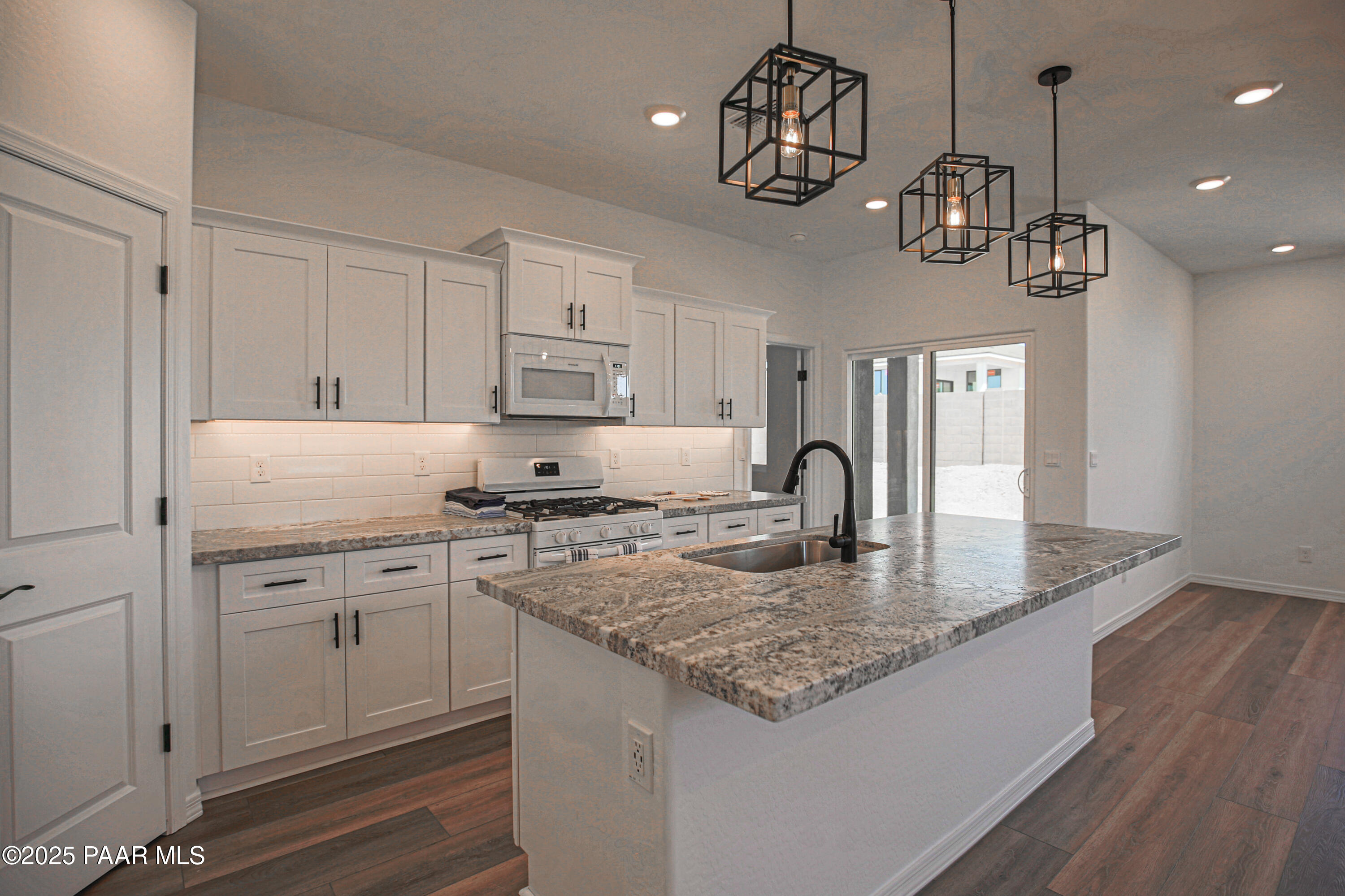 1224 Woodchute Road