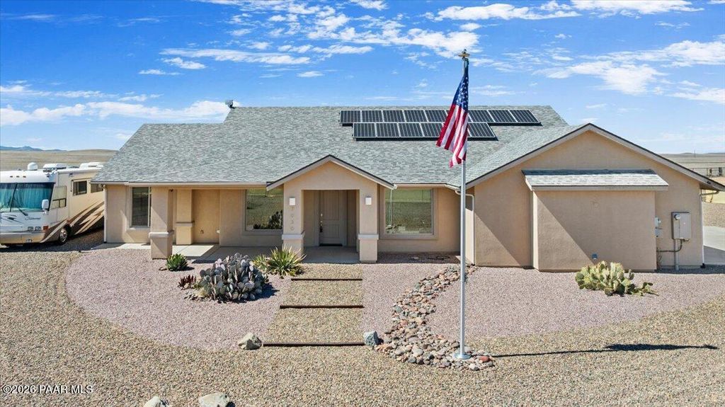 Photo of 7030 E Autumn Lane, Prescott Valley, AZ 86315 (MLS # 1080425)