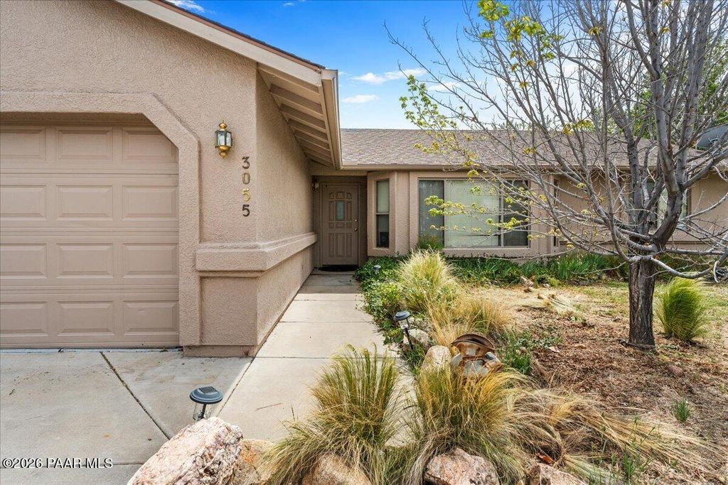 Photo of 3055 N Cedar Springs Lane, Prescott Valley, AZ 86314 (MLS # 1081153)