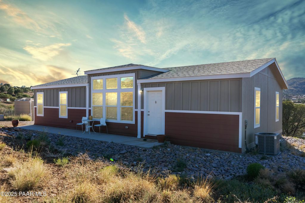 Photo of 2215 N Smoki Trail, Chino Valley, AZ 86323 (MLS # 1078203)