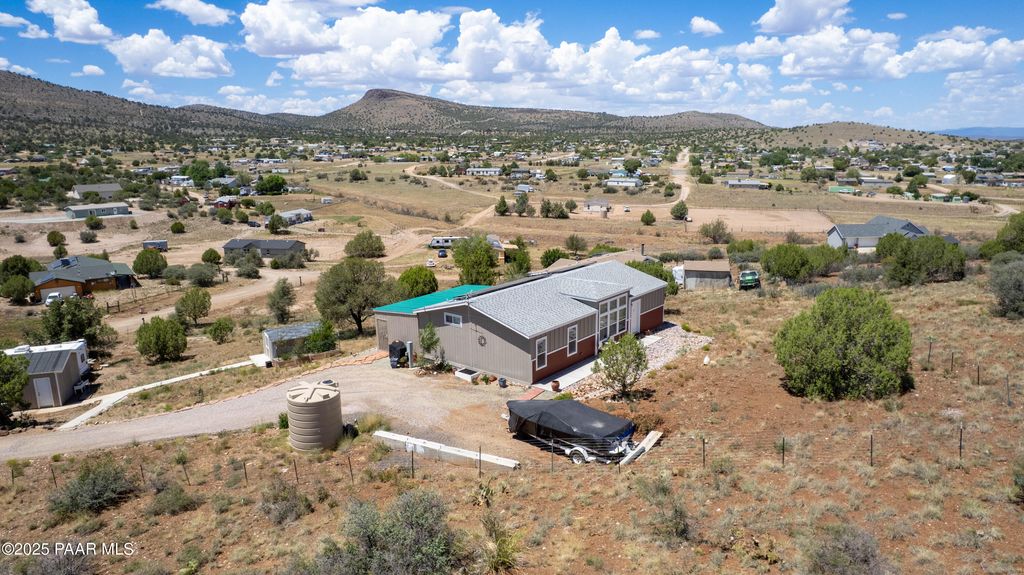 Photo of 2215 N Smoki Trail, Chino Valley, AZ 86323 (MLS # 1078203)