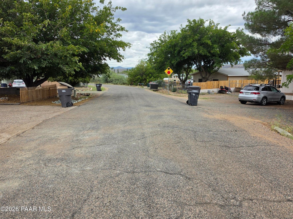 Photo of 20833 E Antelope Road, Mayer, AZ 86333 (MLS # 1084984)