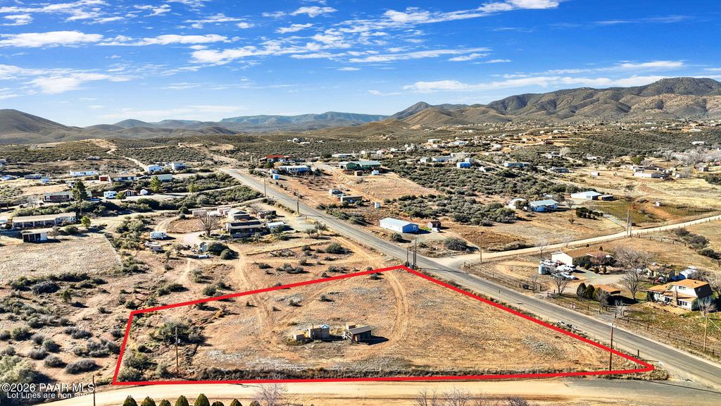 Photo of 11015 E Esther Lane, Dewey-Humboldt, AZ 86327 (MLS # 1079431)