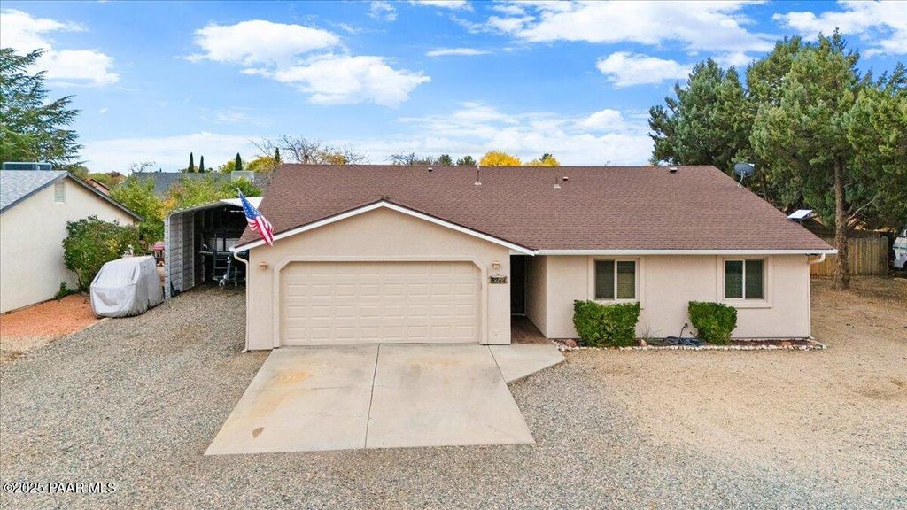 Photo of 4211 N Kachina Way, Prescott Valley, AZ 86314 (MLS # 1077920)