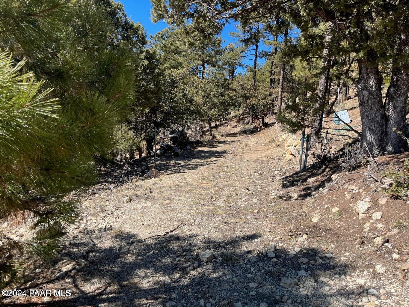 3165 E Crosscut Trail