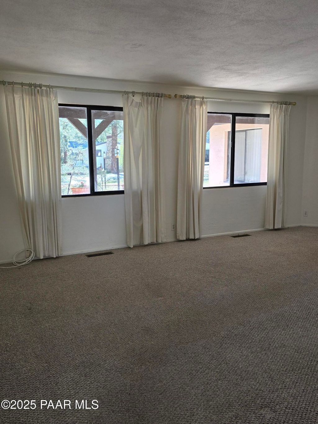 Photo of 1202 Sierra Vista Drive, Prescott, AZ 86303 (MLS # 1077271)