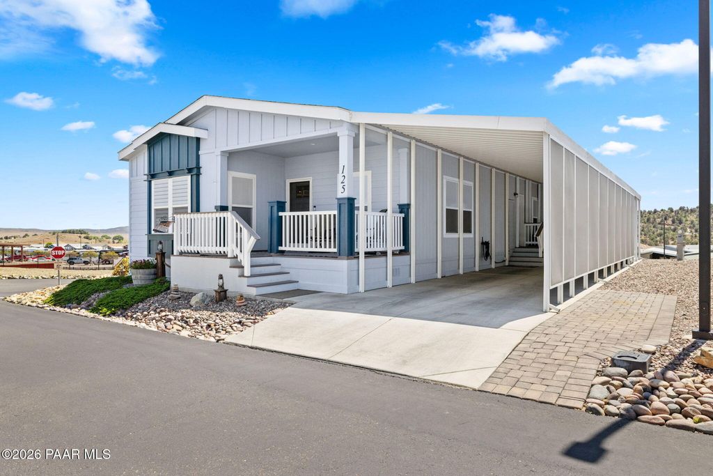 Photo of 125 E Cypress Boulevard #125, Dewey-Humboldt, AZ 86327 (MLS # 1081430)