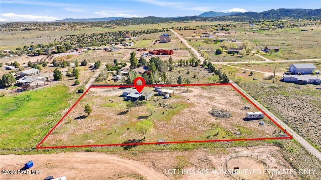 Photo of 1180 Rolling Hills Road, Paulden, AZ 86334 (MLS # 1080579)