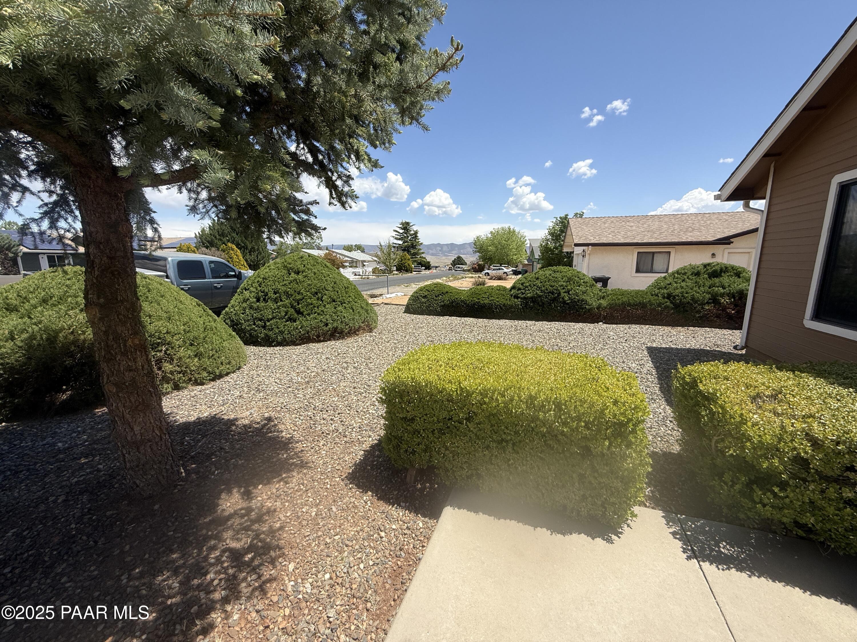 9521 E Glencove Circle