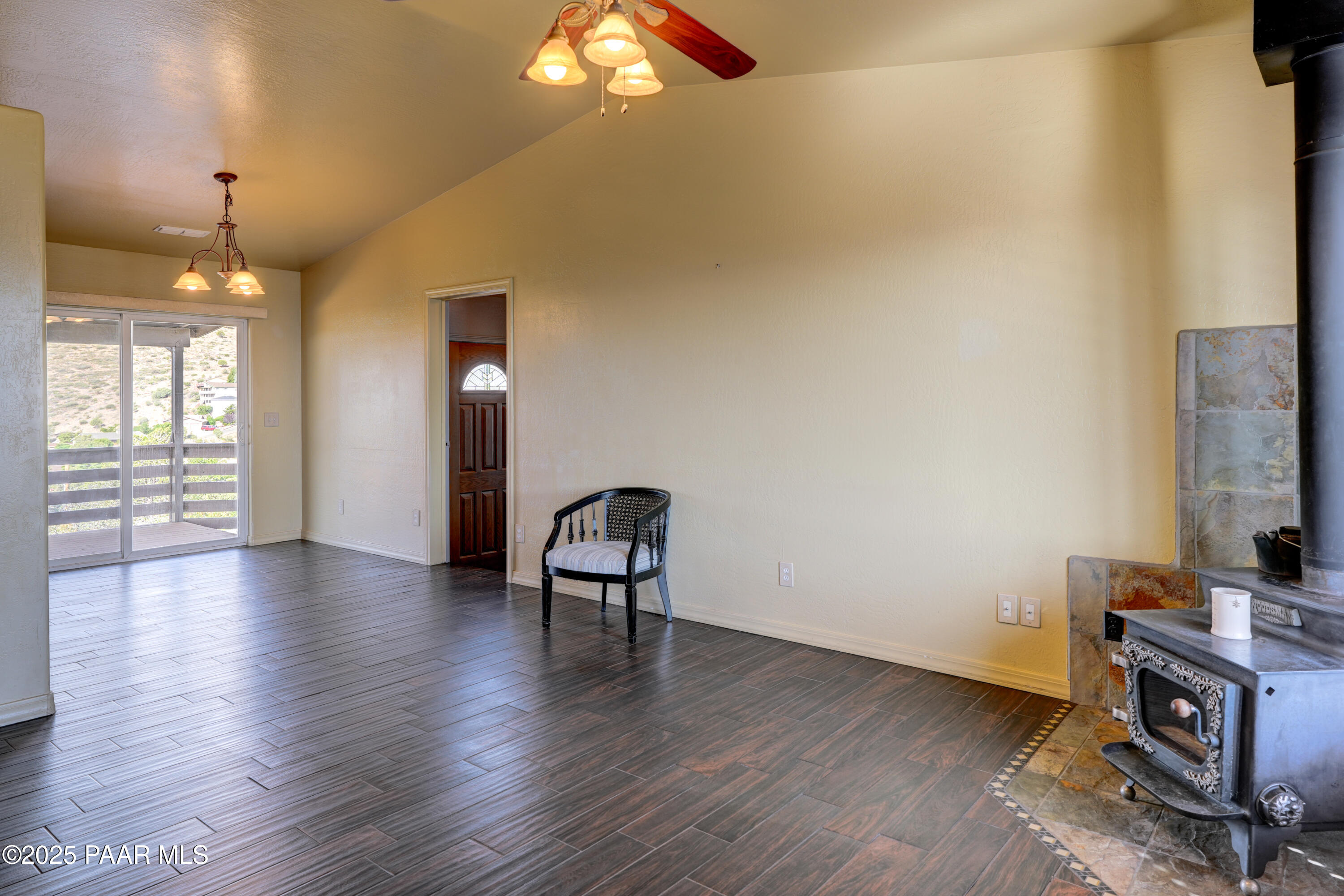 Prescott, Arizona 86301, United States, 3 Bedrooms Bedrooms, ,3 BathroomsBathrooms,Residential,Active,164587