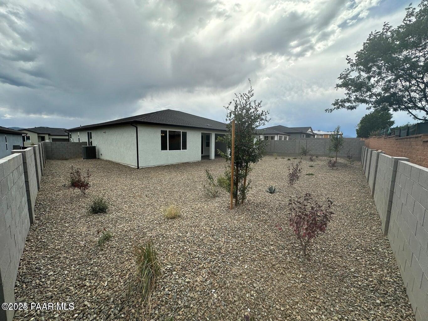 7576 E Louie Lane