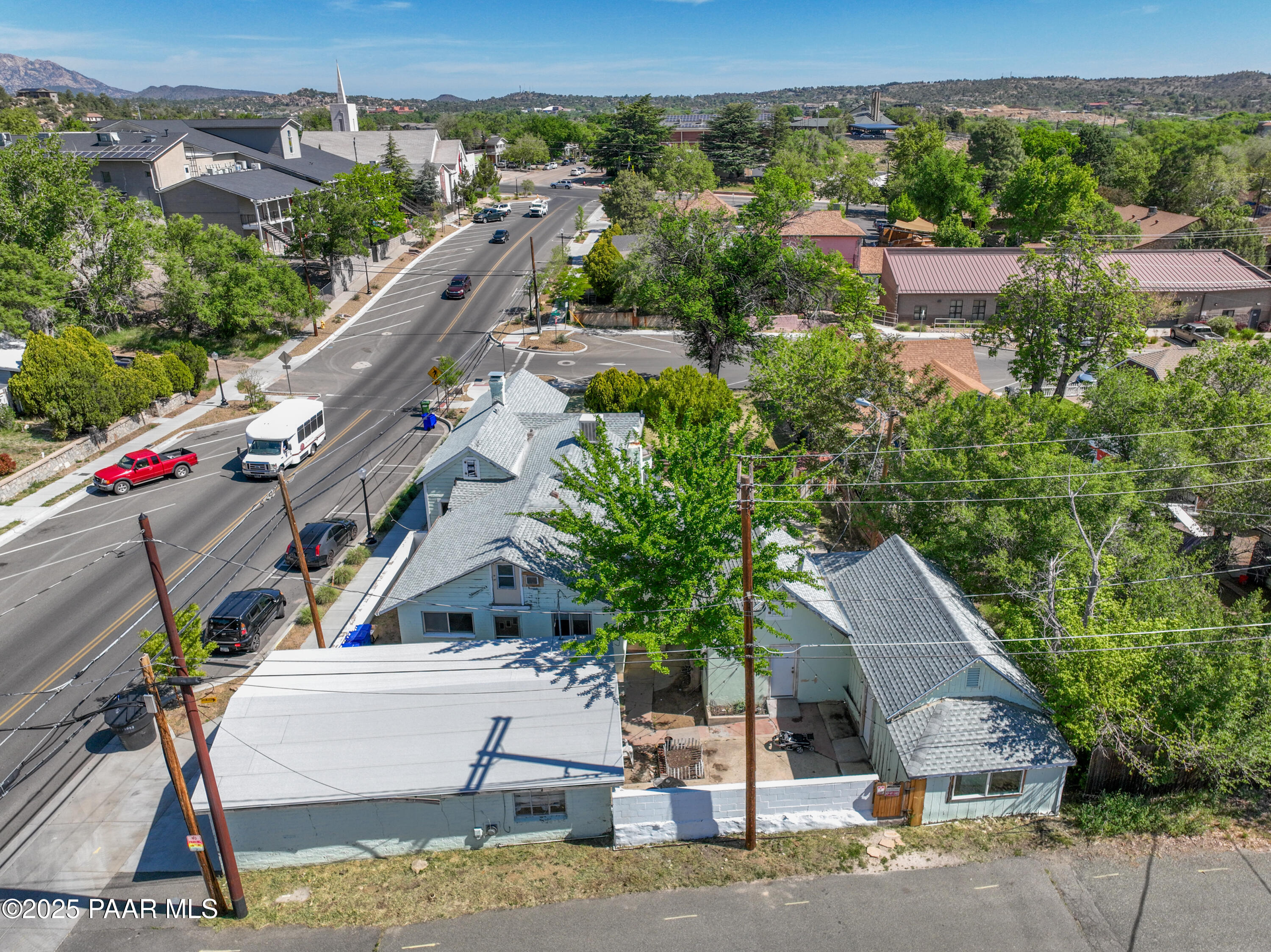 131 S Summit Avenue