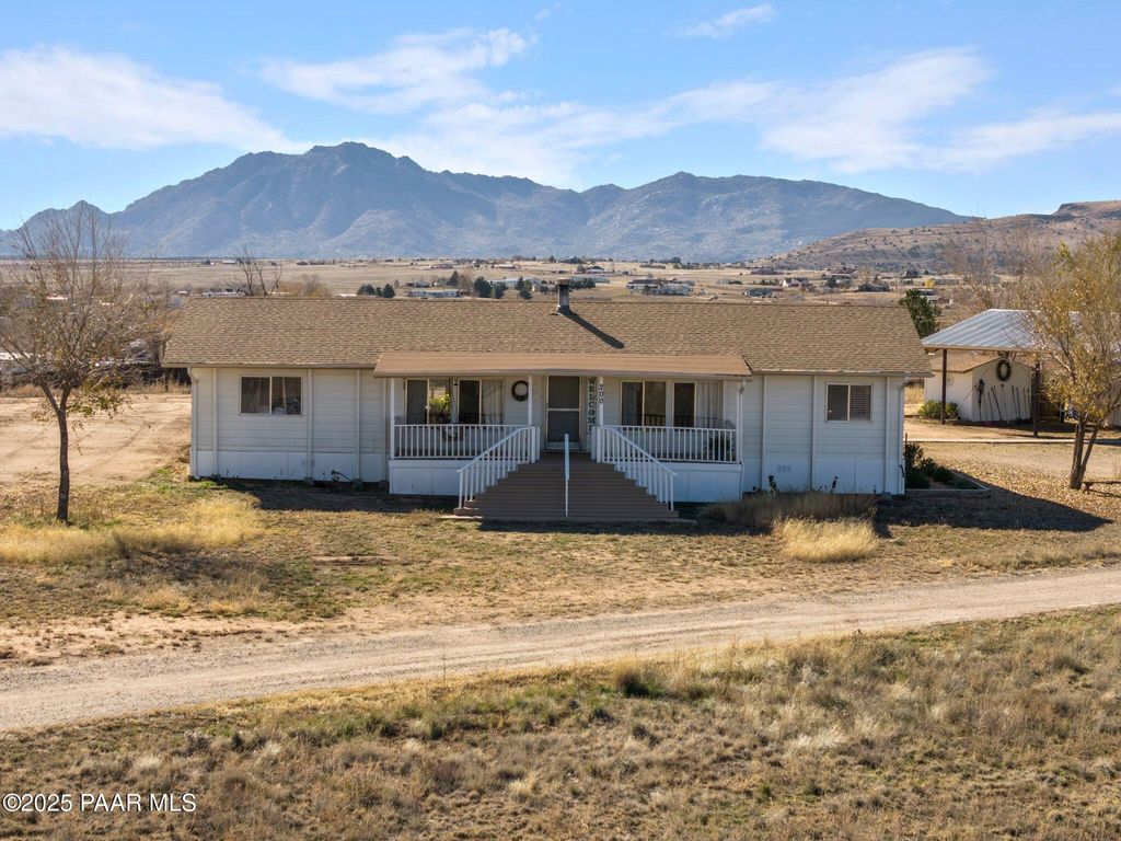 Photo of 200 S Mountain View Road, Chino Valley, AZ 86323 (MLS # 1078250)