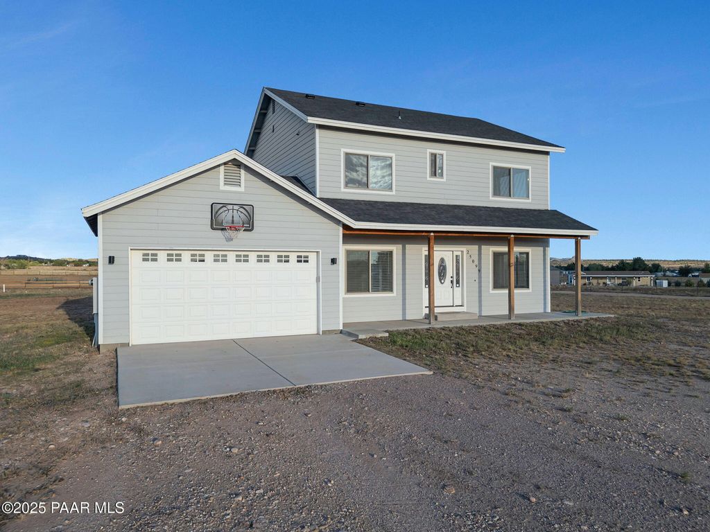 Photo of 25099 N Constitution Drive, Paulden, AZ 86334 (MLS # 1080603)