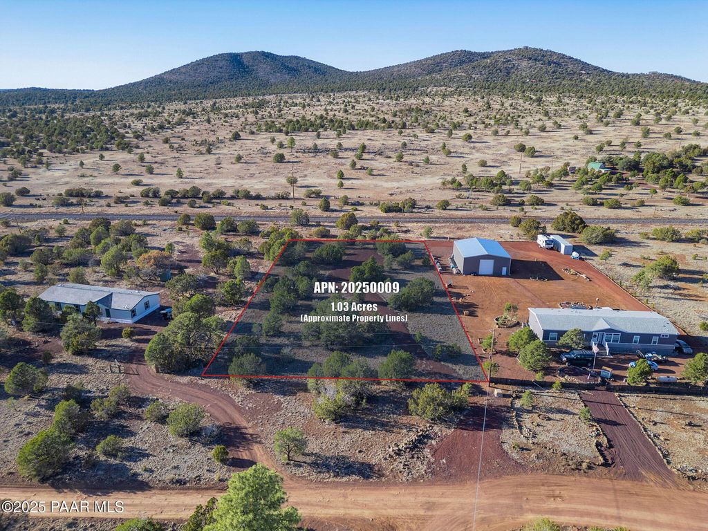 Photo of 6522 N Santa Fe Road, Williams, AZ 86046 (MLS # 1078365)