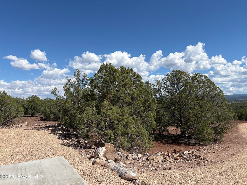 Photo of 1652 N Franks Place, Williams, AZ 86046 (MLS # 1085668)