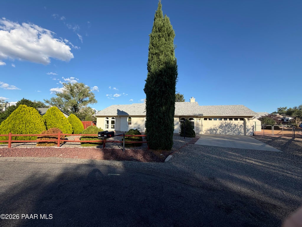 Photo of 4881 N Indio Circle, Prescott Valley, AZ 86314 (MLS # 1085560)