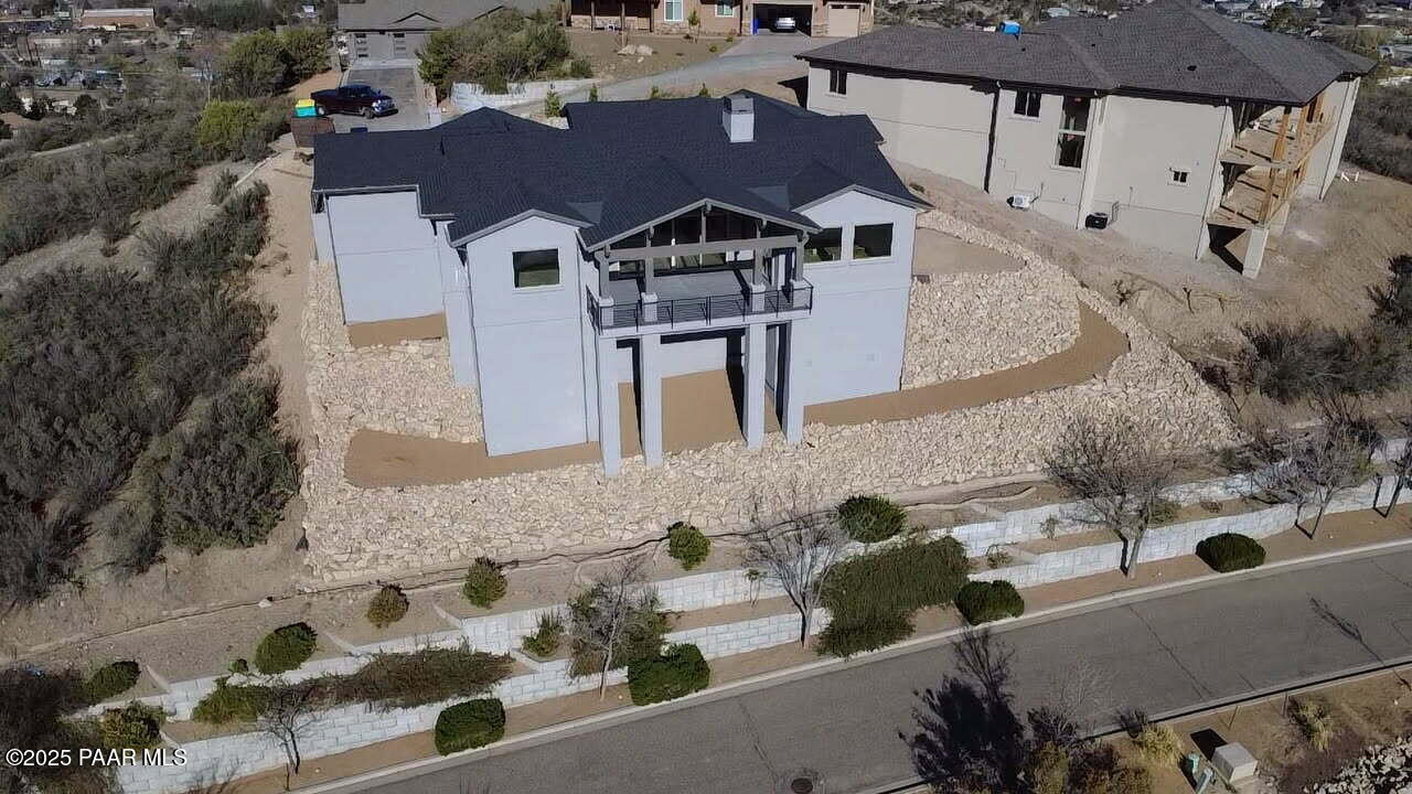 481 Palmer Place W