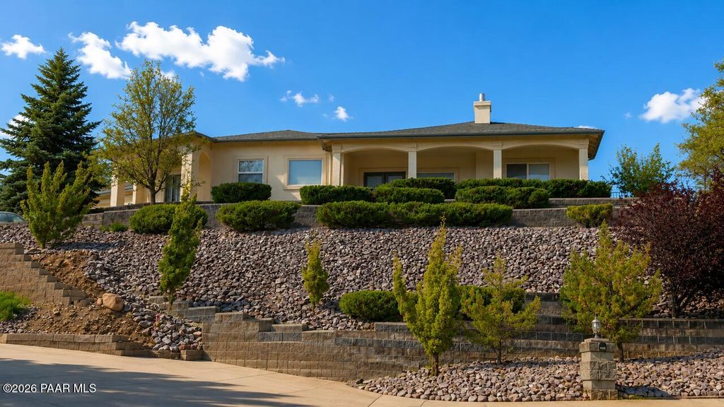 Photo of 1566 Eagle Mountain Drive, Prescott, AZ 86301 (MLS # 1082882)