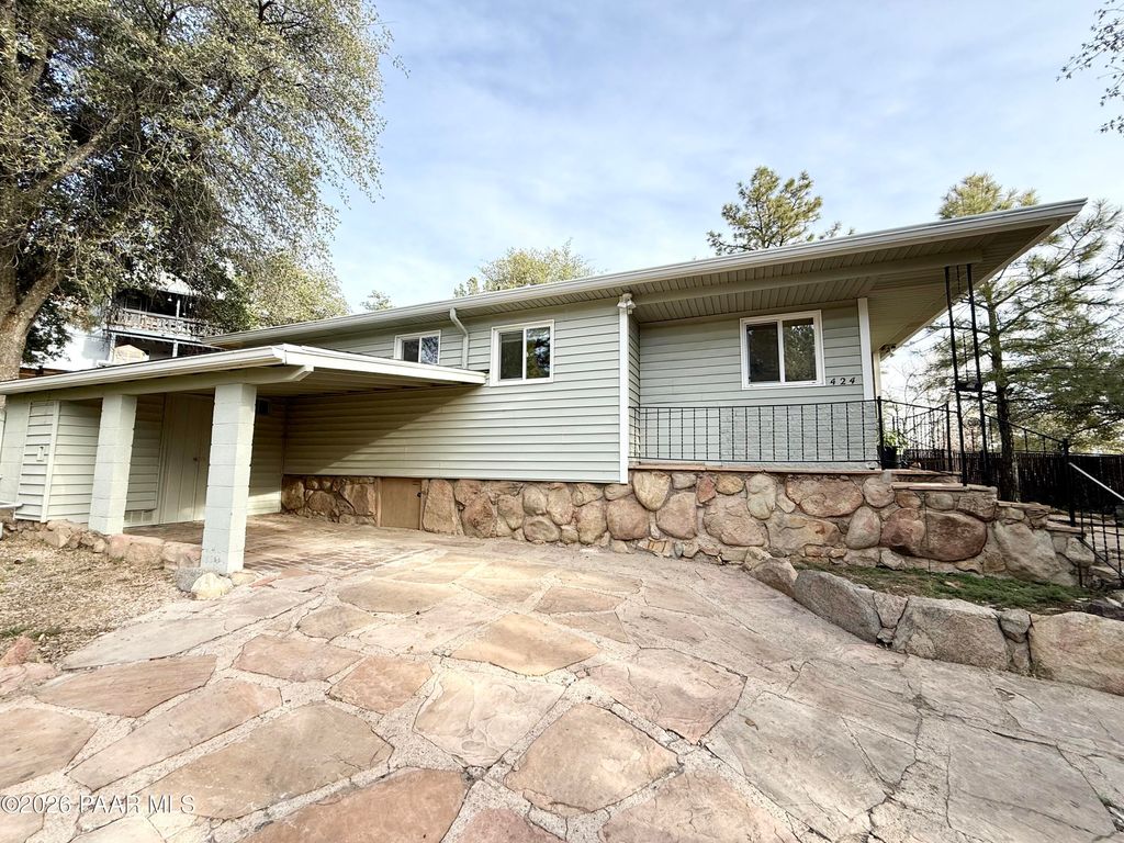 Photo of 424 W Leroux Street, Prescott, AZ 86303 (MLS # 1081152)