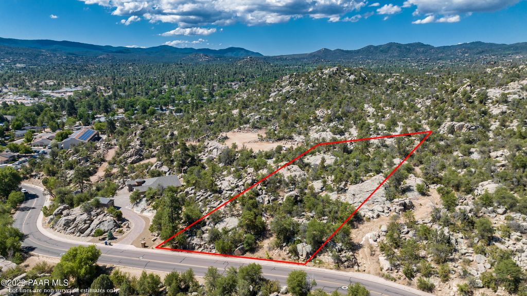 Photo of 1309 Westridge Drive, Prescott, AZ 86305 (MLS # 1076537)