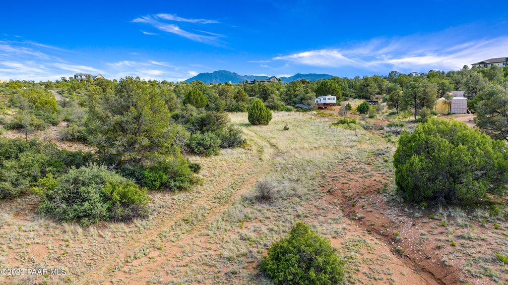 Photo of 12948 N Bright Summit Lane, Prescott, AZ 86305 (MLS # 1086035)