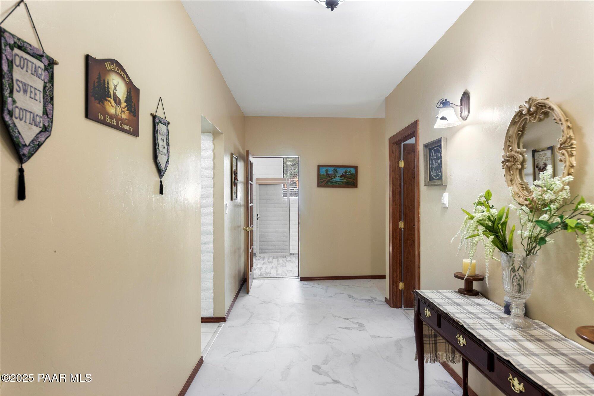 4937 S Deer Trail