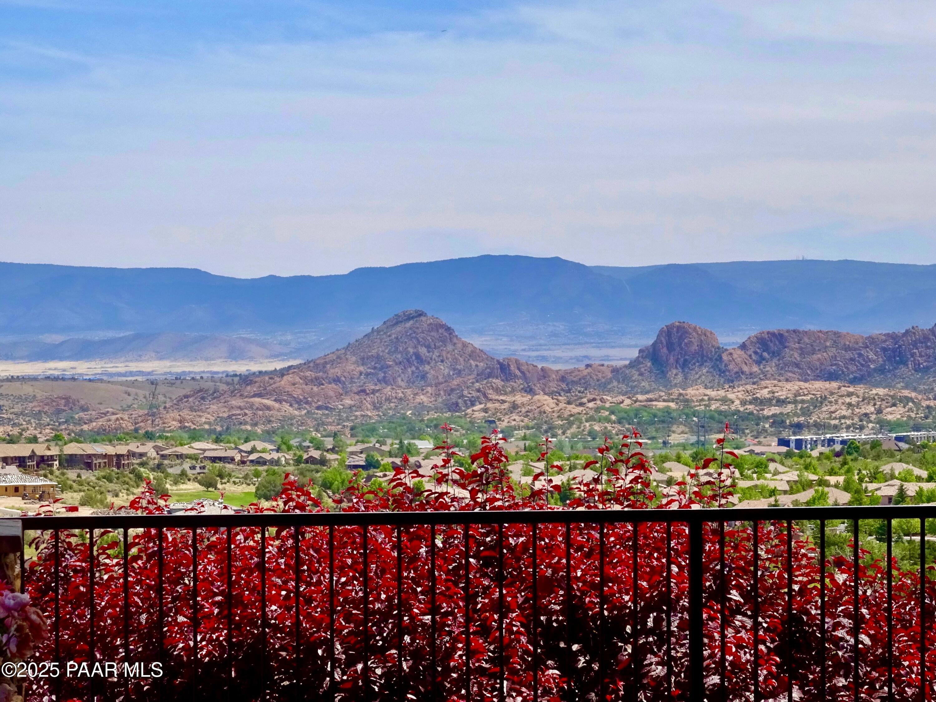 1046 Vantage Point Circle