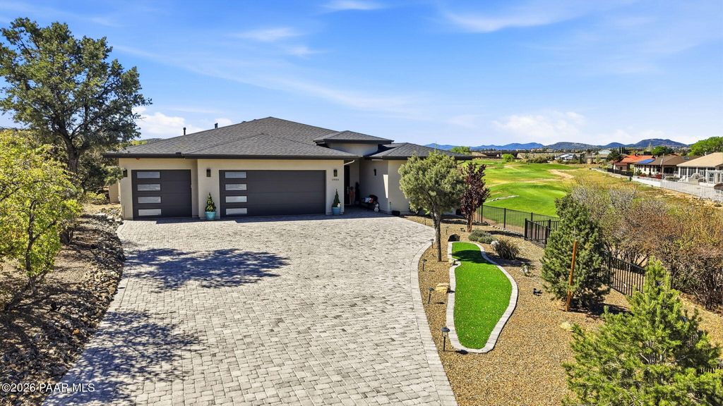 Photo of 1985 Golf View Lane, Prescott, AZ 86301 (MLS # 1081945)