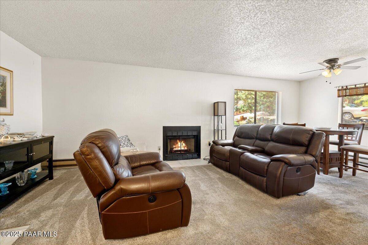 333 W Leroux Street D4