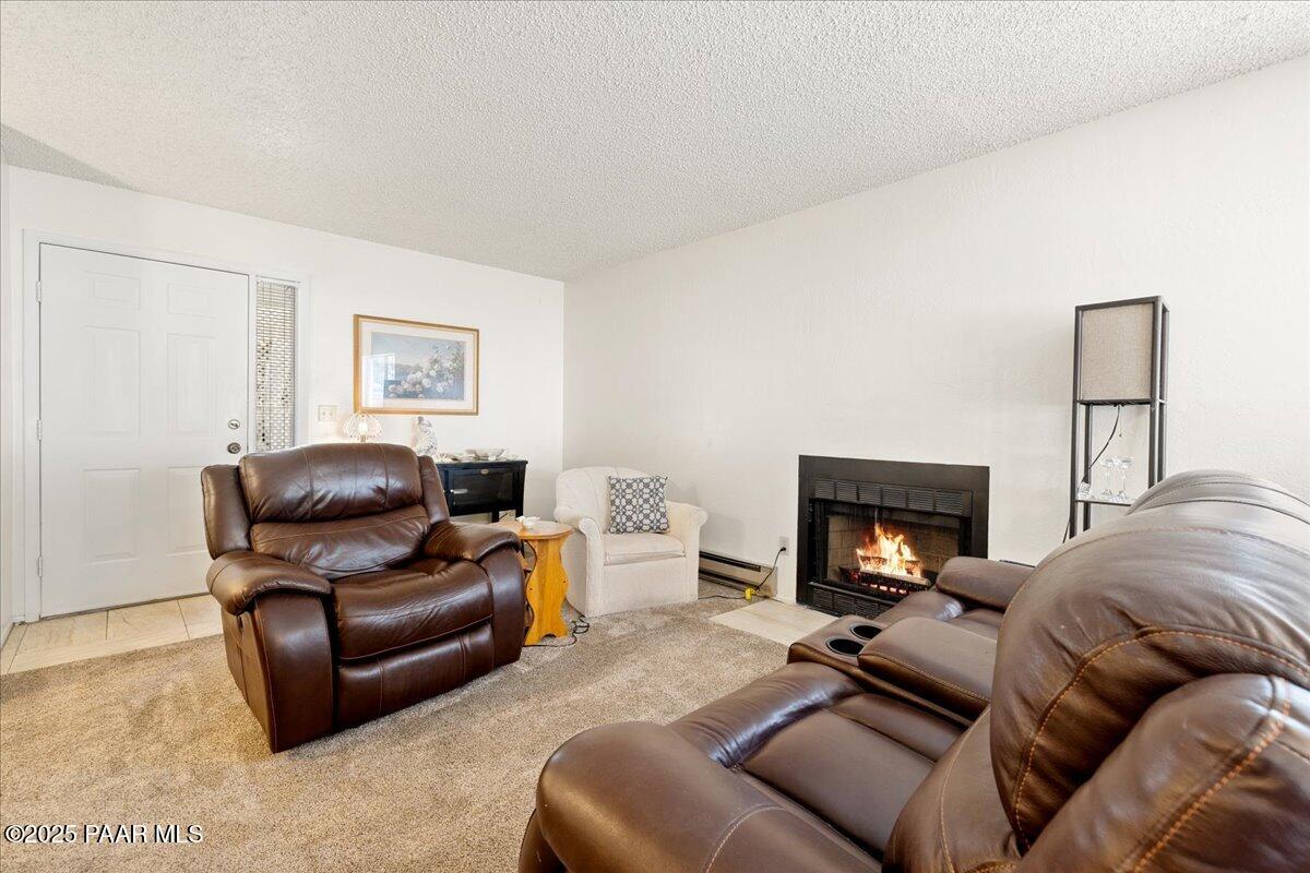 333 W Leroux Street D4