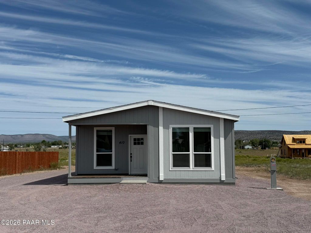 Photo of 410 Paris Trail, Paulden, AZ 86334 (MLS # 1081524)
