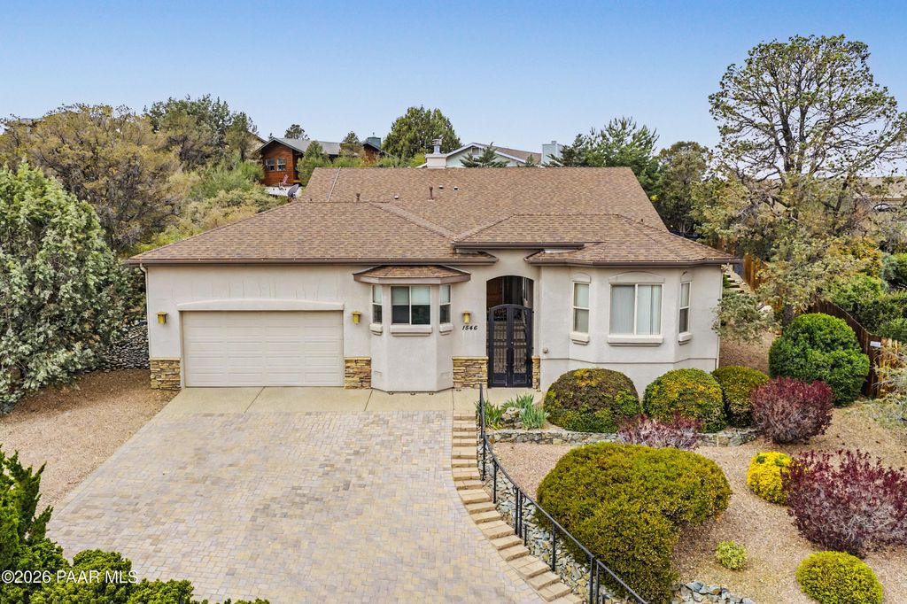 Photo of 1546 Eagle Crest Drive, Prescott, AZ 86301 (MLS # 1081216)
