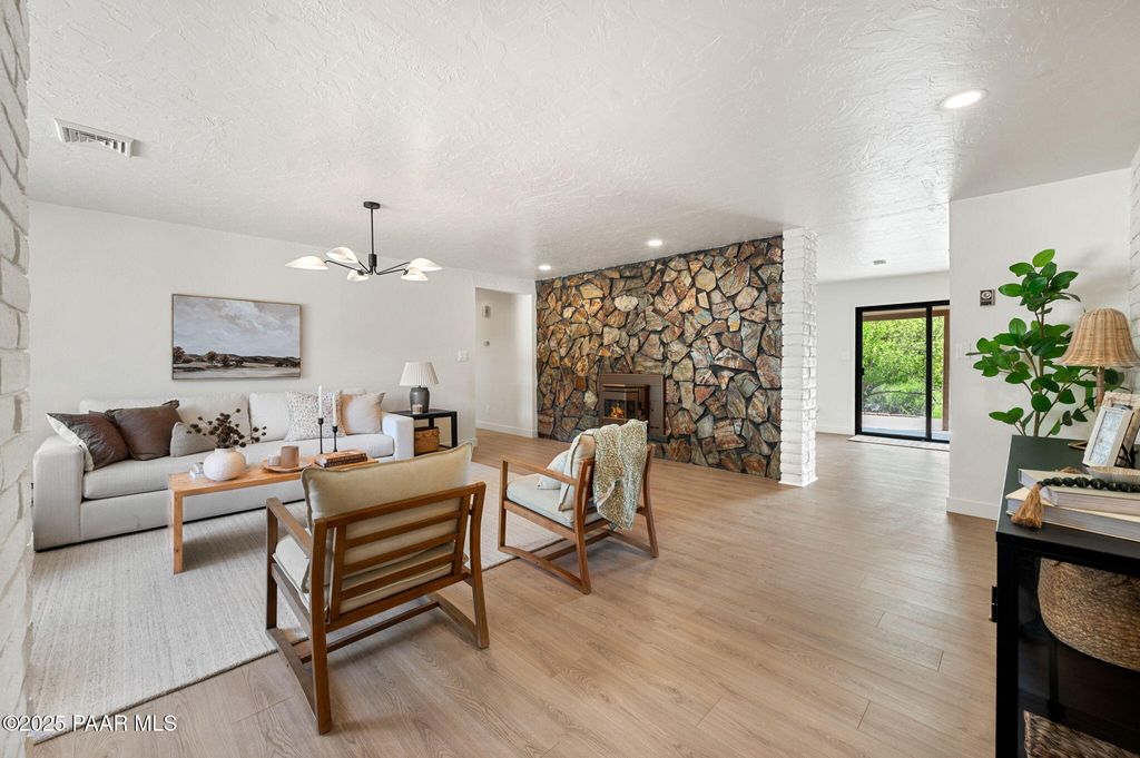 Photo of 679 Tawa Court, Prescott, AZ 86301 (MLS # 1077816)