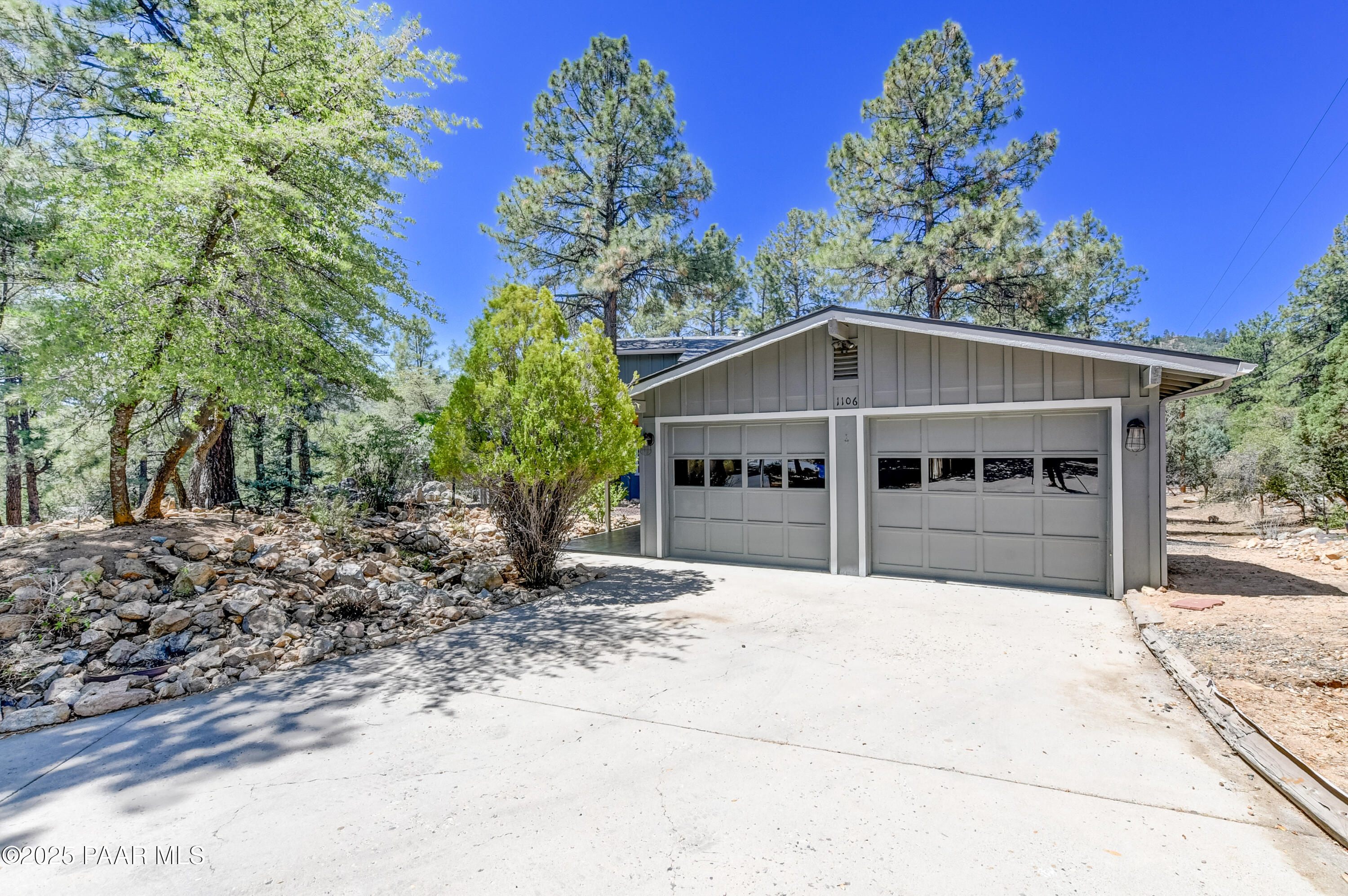 1106 E Timber Ridge Rd Road