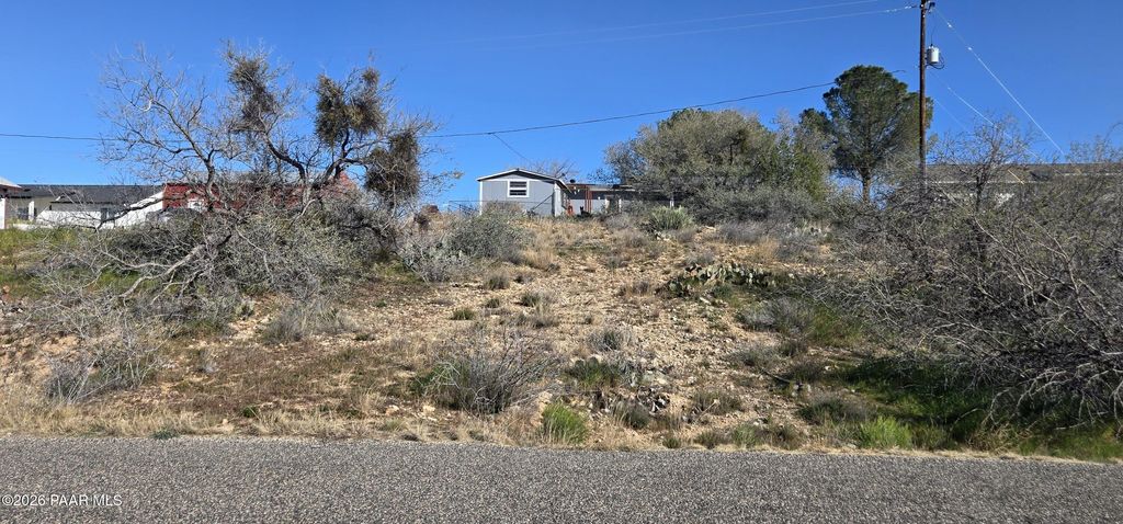 Photo of 20628 E Deer Valley Lane, Mayer, AZ 86333 (MLS # 1079318)