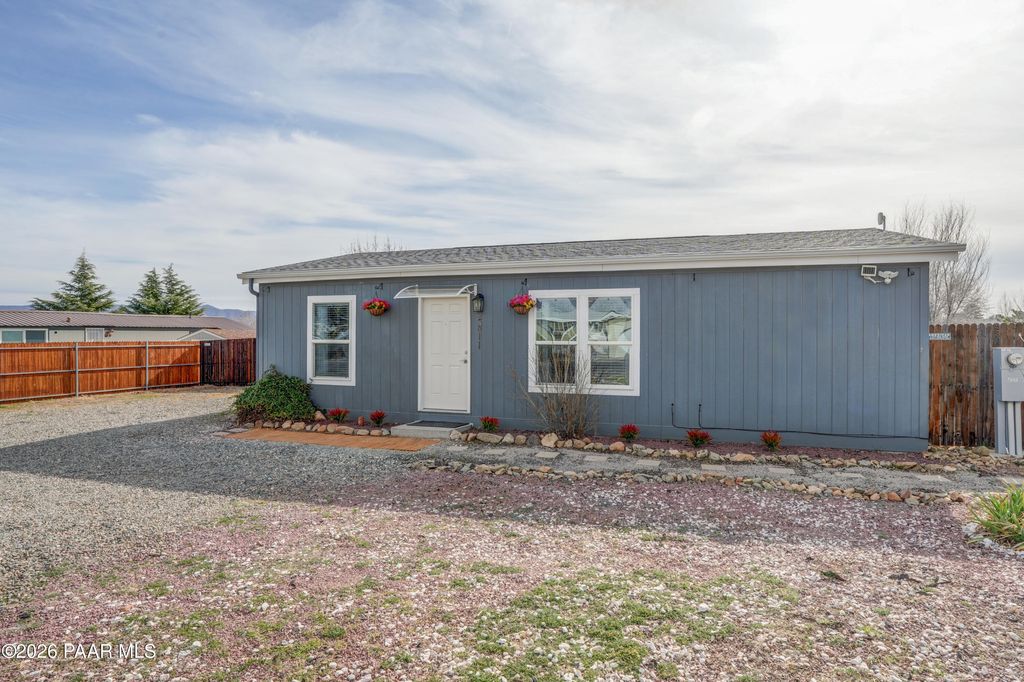 Photo of 4811 N Socorro Drive, Prescott Valley, AZ 86314 (MLS # 1079507)