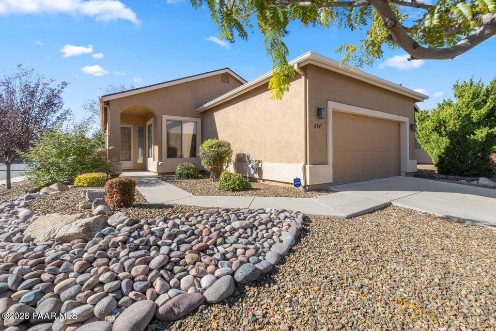 Photo of 6747 E Kilkenny Place, Prescott Valley, AZ 86314 (MLS # 1086042)