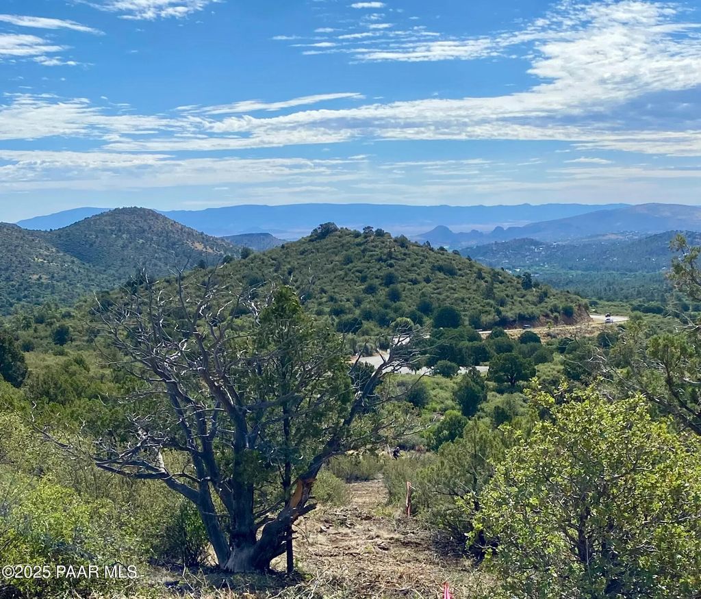 Photo of 5101 W Iron Springs Road, Prescott, AZ 86305 (MLS # 1078680)