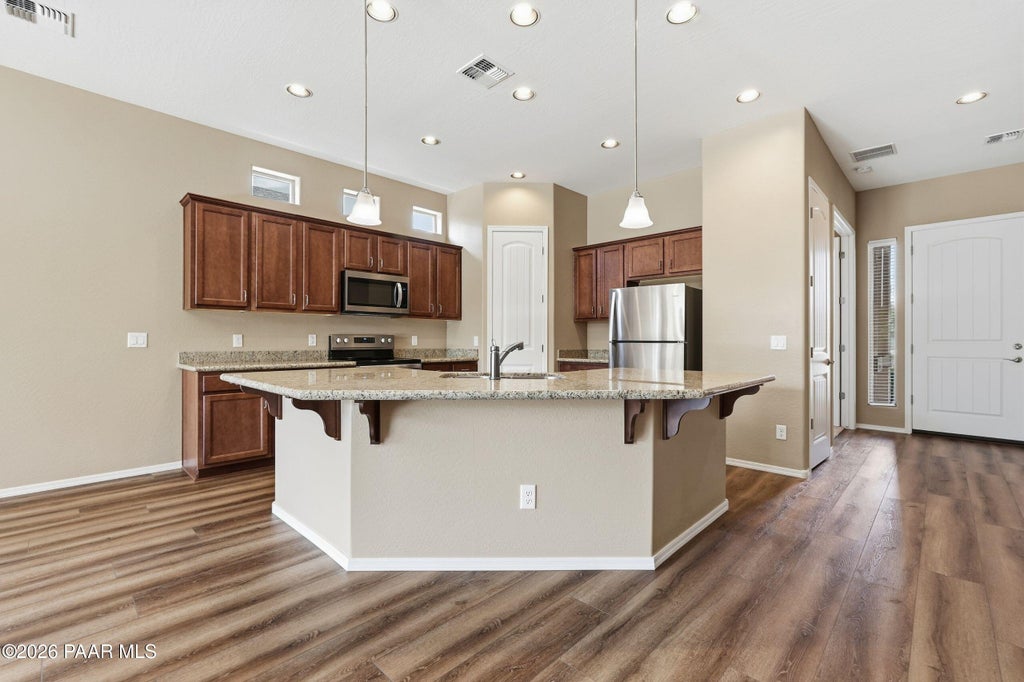 Photo of 6167 E Livingston Loop, Prescott Valley, AZ 86314 (MLS # 1085296)