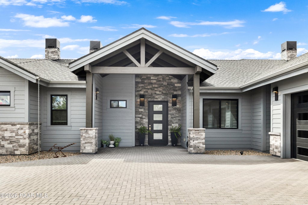 Photo of 4810 W Three Forks Road, Prescott, AZ 86305 (MLS # 1085513)