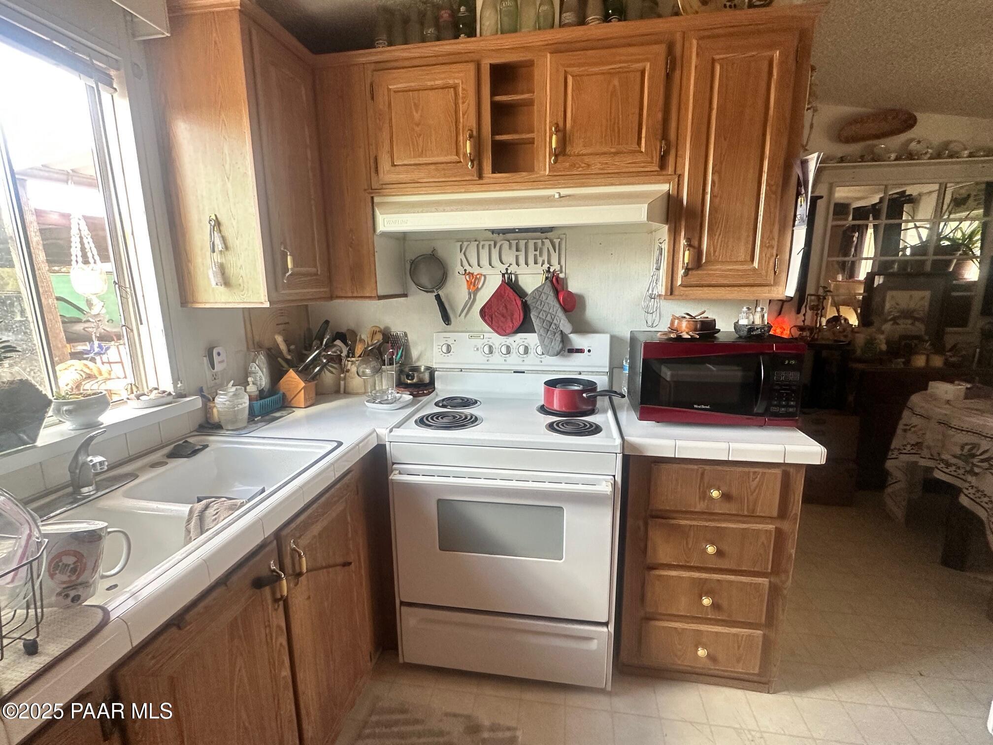 54175 N Whitegate Road