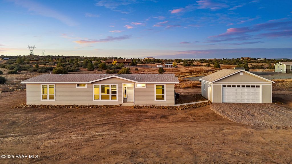 Photo of 4579 W Iron Horse Trail, Prescott, AZ 86305 (MLS # 1077565)