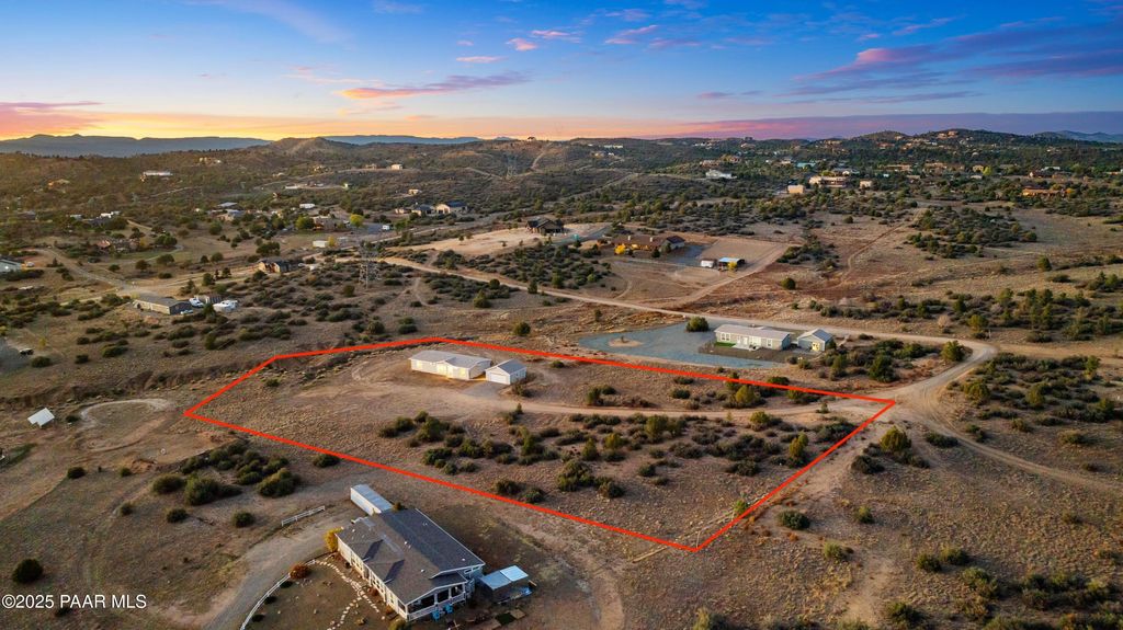 Photo of 4579 W Iron Horse Trail, Prescott, AZ 86305 (MLS # 1077565)