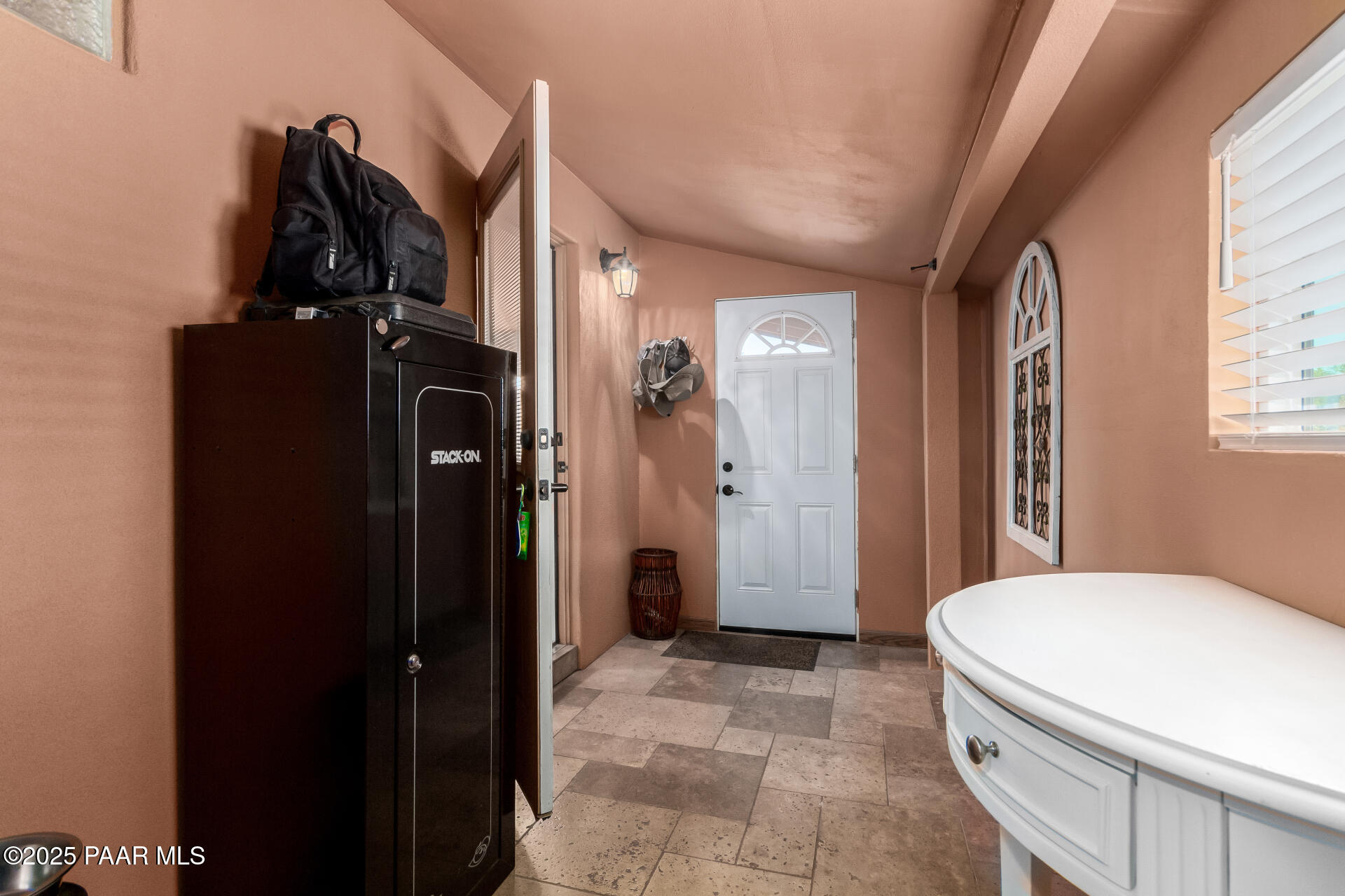 New River, Arizona 85087, United States, 2 Bedrooms Bedrooms, ,2 BathroomsBathrooms,Residential,Pending,159812